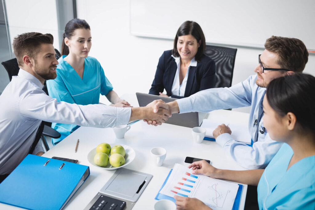 setor de RH da empresa contratando plano de saúde empresarial